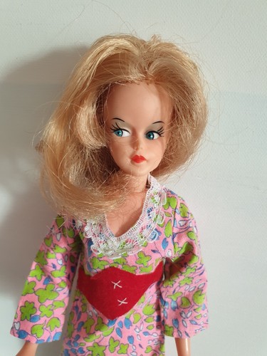 Tressy doll american - tressy, by