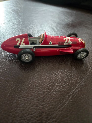 Minichamp alfa romeo - 1:43,