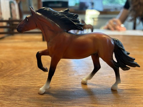 Breyer morgan red bay deluxe - breyer,