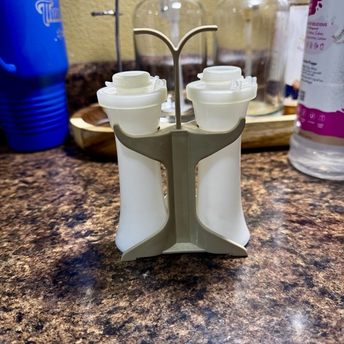 Vintage tupperware salt - salt, pepper