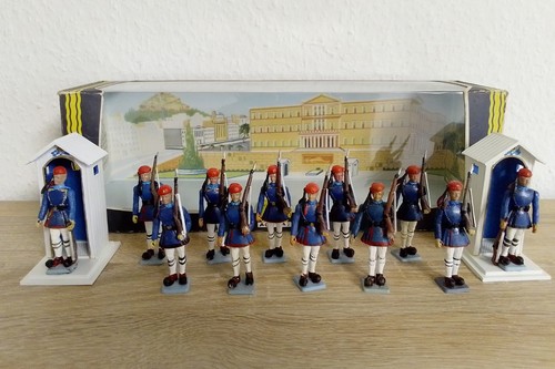 Aohna figures macedonia - figures, 12