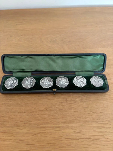 Set silver buttons - 6,