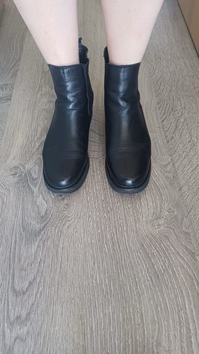 Russell bromley black - &,