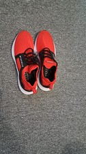McKenzie Almer Trainers in Red