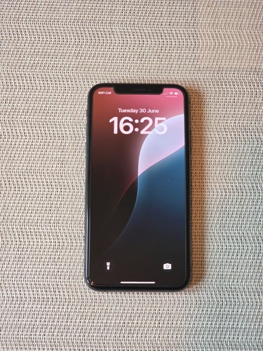Apple iphone 64gb space - apple,