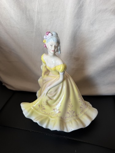 Royal doulton ninette hn2379 - doulton,