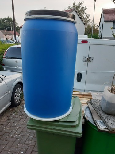 250 litres blue plastic barrel - 250,