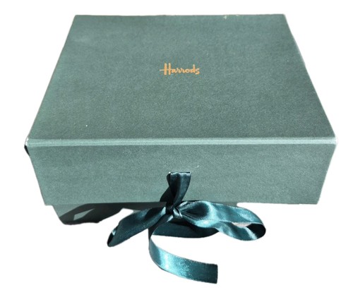 Harrods empty hamper - empty, /
