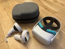 Oculus Quest 2 - 64GB - With Controllers, Case + Elite Strap