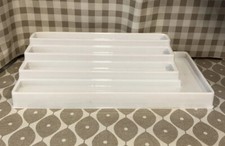 4 TIER NAIL POLISH FREE STANDING DISPLAY WHITE MOULDED PLASTIC HOLDS 38 BOTTLES 