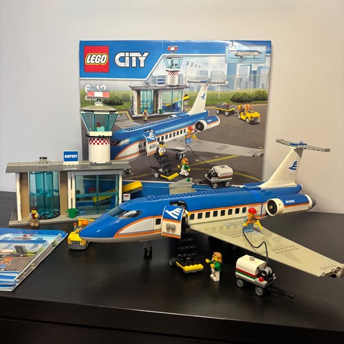 Lego city airport passenger - lego,