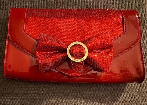 Red dead ballroom clutch - or,