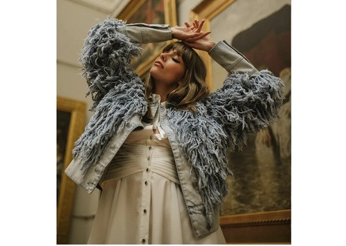 Sass bide born wild - bide, wild"