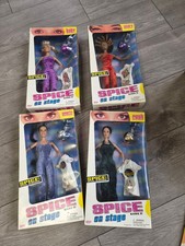 Spice Girls On Stage - Set of