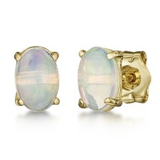 9ct Yellow Gold Oval Opal Stud