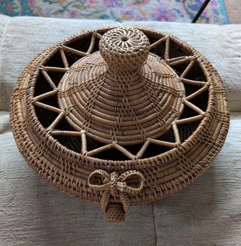 Vintage woven straw sewing - woven,