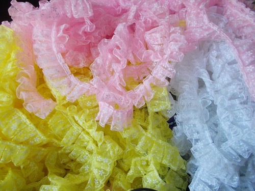 Pleat gathered flower pattern - gathered,