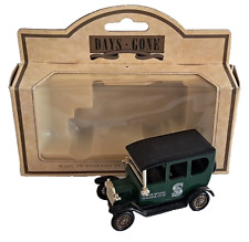 LLEDO DAYS GONE 1920 FORD MODEL T CAR SINGER SEWING MACHINE DIECAST BOXED 33001