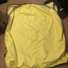 WeatherBeeta MediumReflective Exercise Sheet Hi-Viz High Visibility Ride On Rug