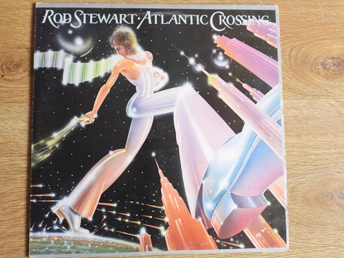 Vinyl records vintage 1975 - vinyl,
