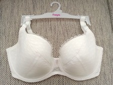 Freya, White Lace, Padded