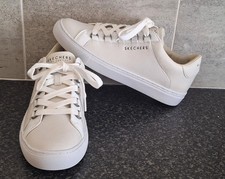 NEW * SKECHERS ~ LOS ANGELES