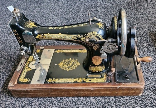 Vintage singer sewing machine - vintage,