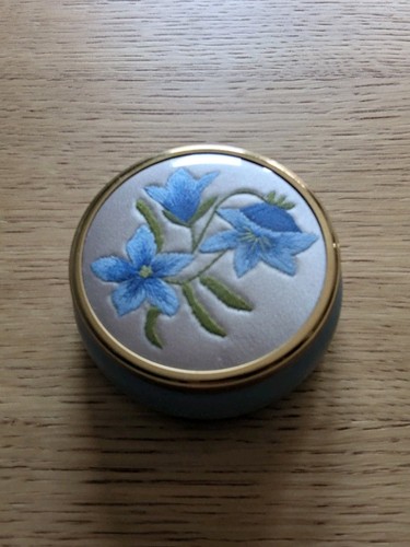 Framecraft embroidered floral - framecraft,