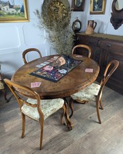 Victorian Oval Walnut Loo Or