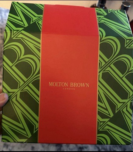Molton brown london gift - molton,