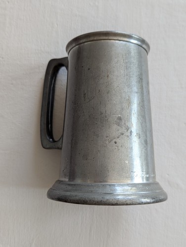 Vintage one pint pewter mug - ,