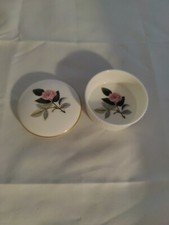 Wedgwood 'HATHAWAY ROSE' Porcelain Trinket Pot With Lid Perfect Condition 