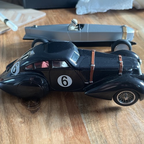 Slot car models by - 2, x