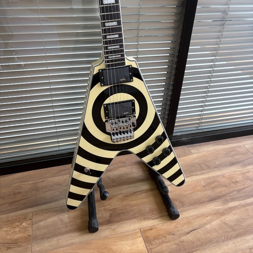 Yellow flying electric - v,
