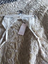 Suspender Belt Uk 8 by Rosie