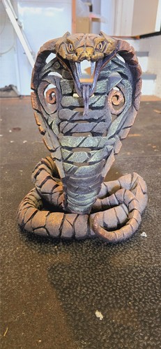 Edge sculpture cobra - edge,