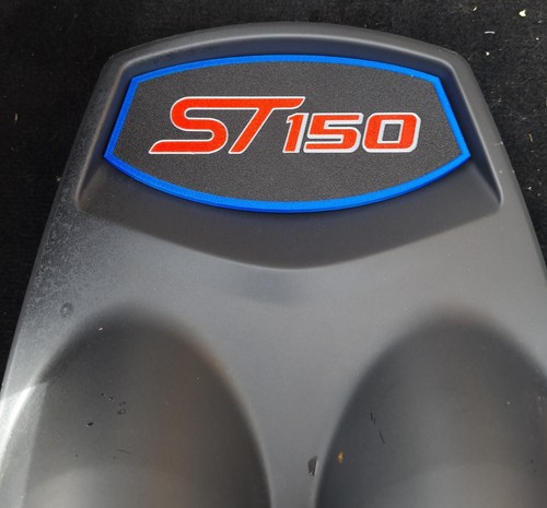 Dashboard tray holder insert