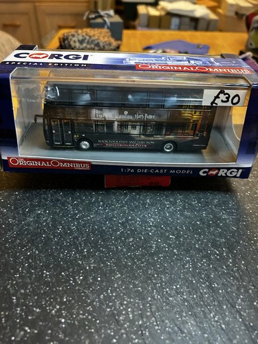 Corgi modern coach - corgi,