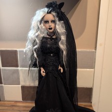 RARE VIXEN OF THE UNDERWORLD PORCELAIN DOLL 18" - COLLECTABLE - GOTHIC 
