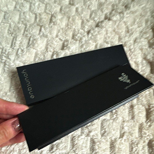 Younique black magnetic - black,