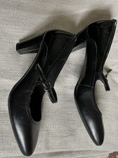 Marks and Spencers Footglove