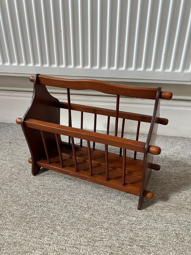 Wooden magazine rack - rack, mid
