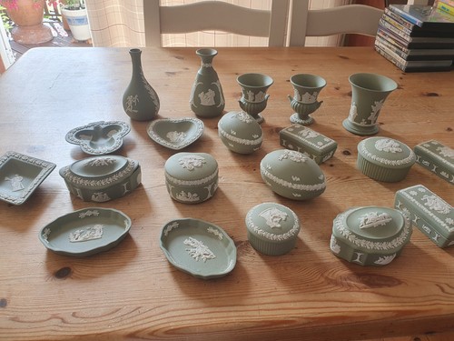 Vintage wedgewood green small - vintage,