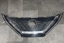 NISSAN QASHQAI Front Grill