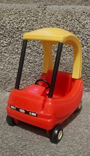 Vintage little tikes - little, dollhouse