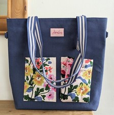 Large Joules Navy Floral Weekend Women's Bag With Extender Cross Body Strap UK