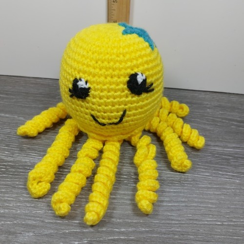 Handmade crochet mini octopus - handmade,