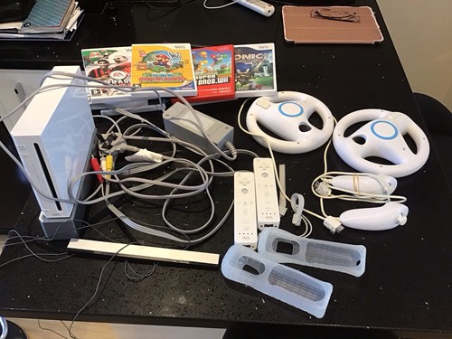 Nintendo wii bundle console - nintendo,