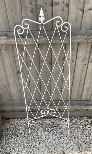 Ornate garden trellis cream - ornate,