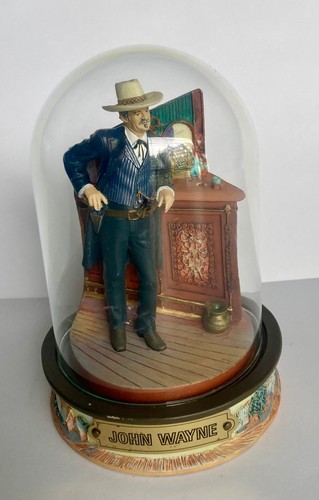 John wayne sculpture - john,